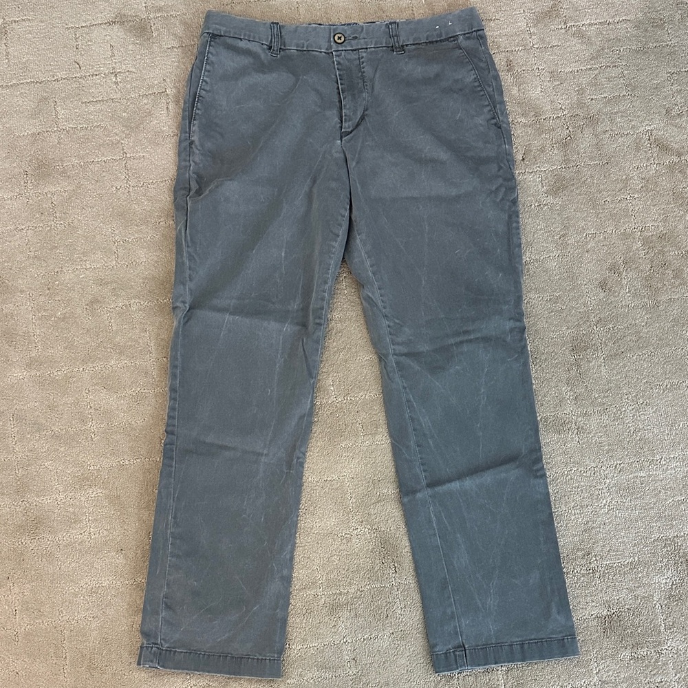 Tommy Bahama Boracay® Island Chino Men's Chinos size 33x30 distressed,gray color